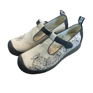 Dr. Martens Courtney Skull Mary Jane Shoes | Size 8
